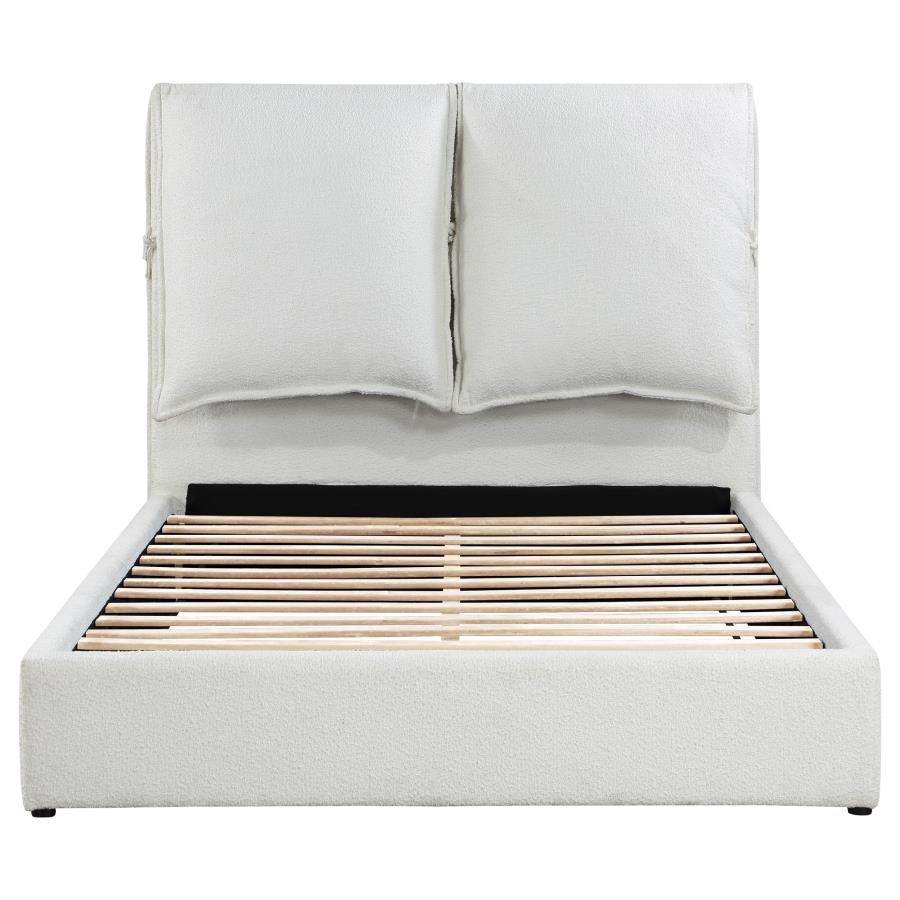 Gwendoline 306040Q White Boucle Bed