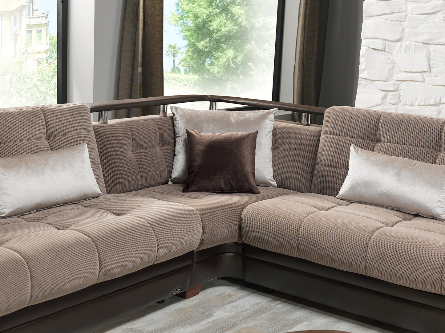 Dogal Contemporary Convertible Sectional - Made in Italy