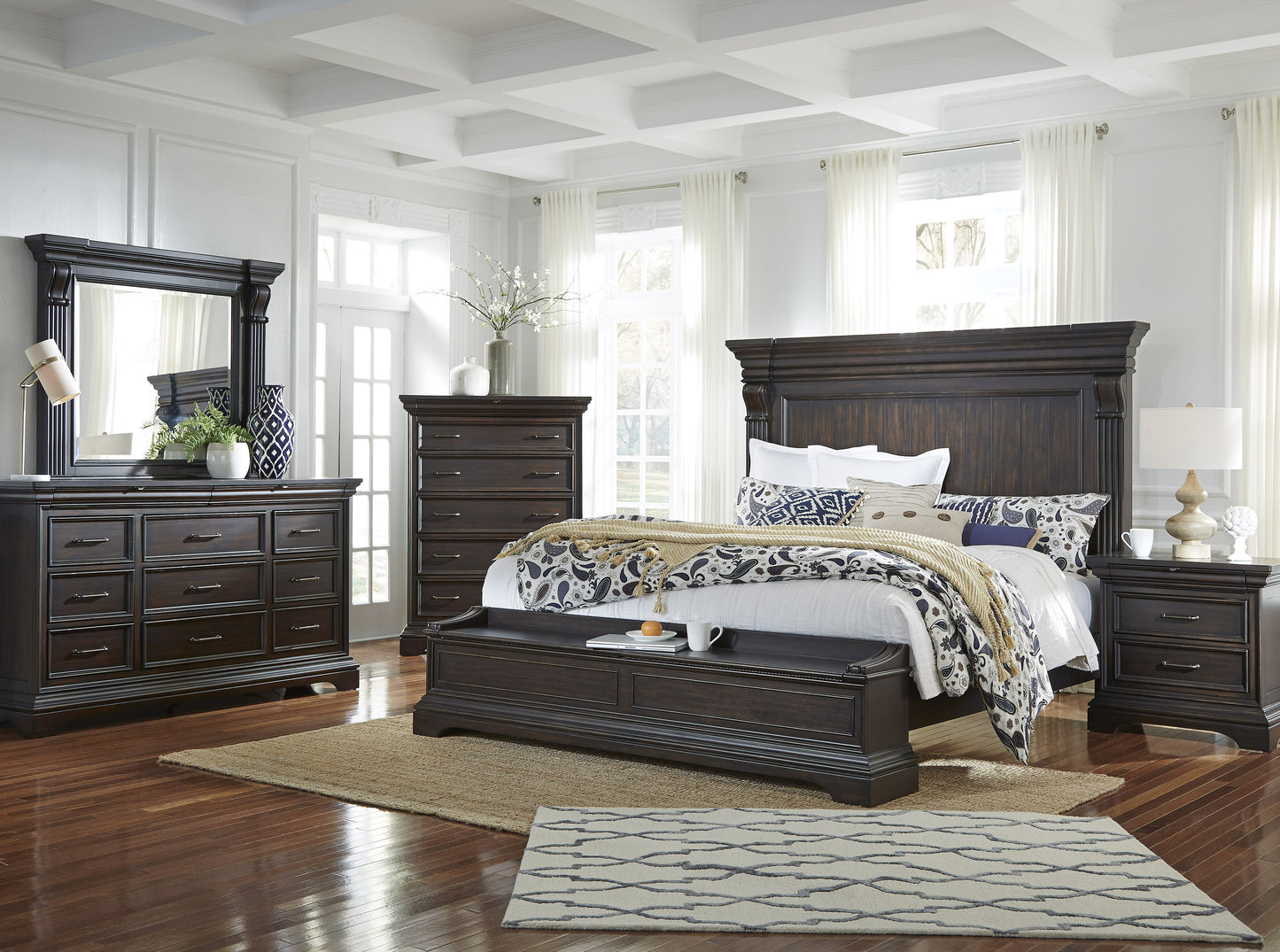 Caldwell Traditional Bedroom Collection Storage Footboard