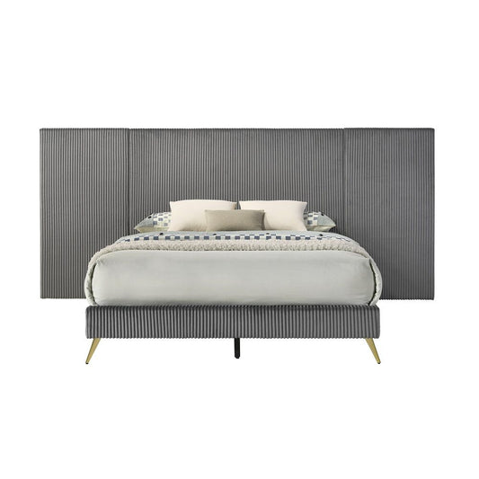 Muilee Eastern King Bed BD01740EK