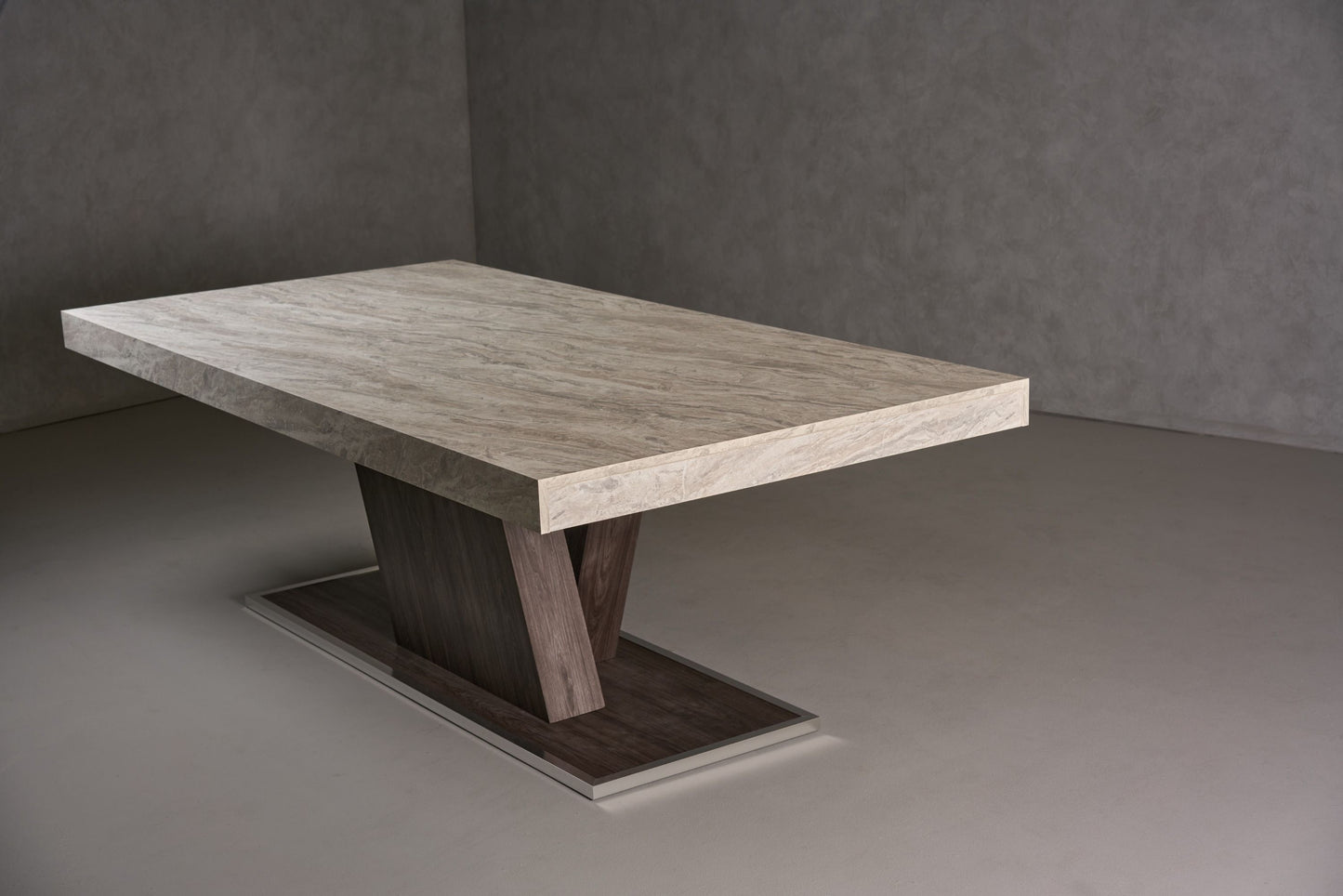 Nova Domus Cairo - Italian Modern Extendable Dining Table