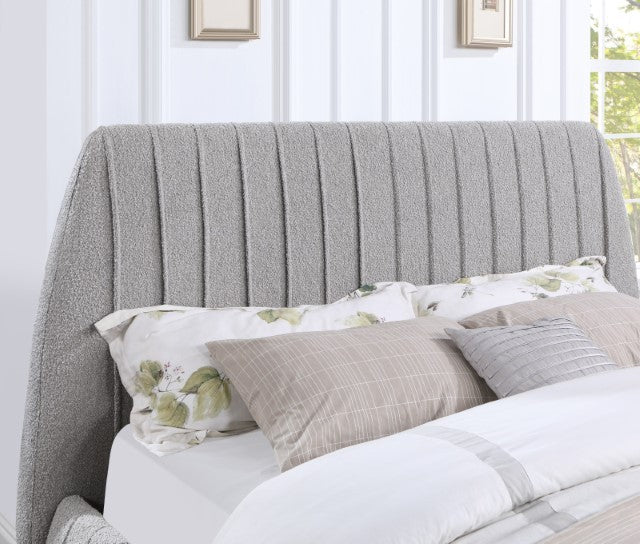 Cama de perfil bajo tapizada en gris Sherise