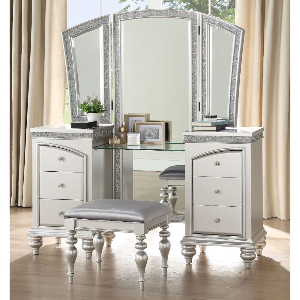 Maverick 3 Pc Vanity Set Platinum Finish