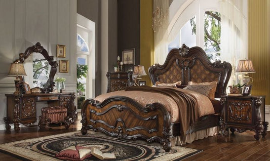 Juego de dormitorio Versailles de 4 piezas - Cama King